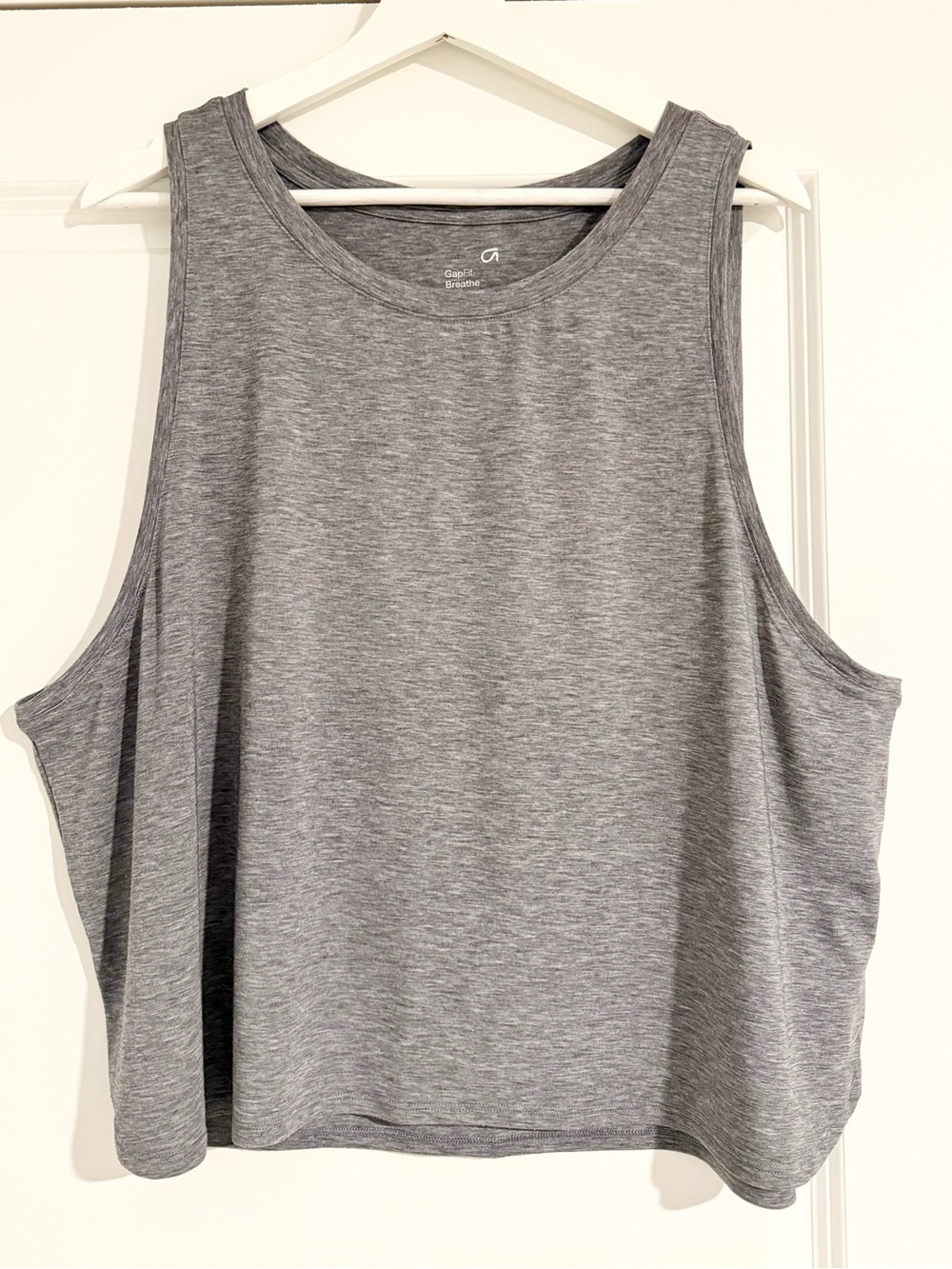 MOVING SALE | Women’s GapFit Breathe Cropped Tank Top, Size XXL